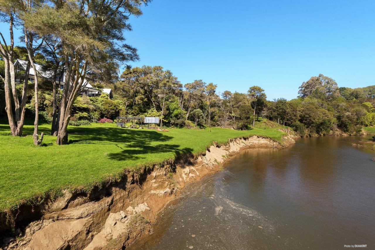 Fantail River Lodge Haruru Bagian luar foto