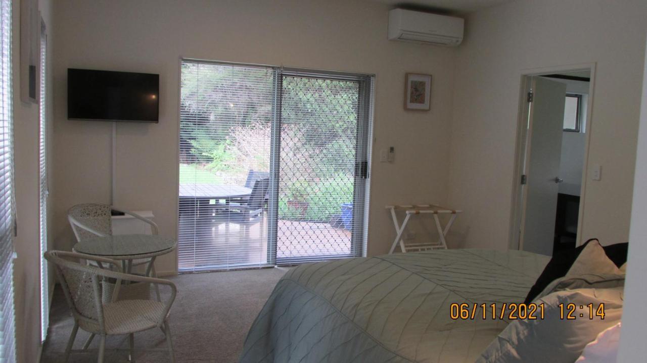 Fantail River Lodge Haruru Ruang foto