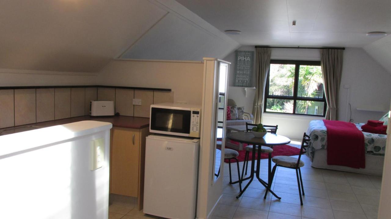 Fantail River Lodge Haruru Bagian luar foto